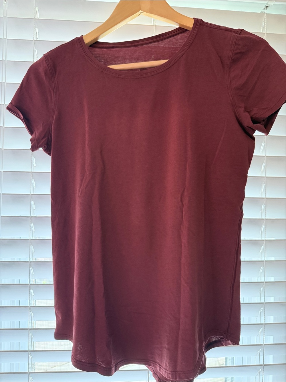 lululemon athletica Short-Sleeve Crewneck Tee in Burgundy